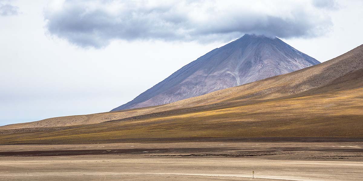 BOLIVIA cielo sale e montagne